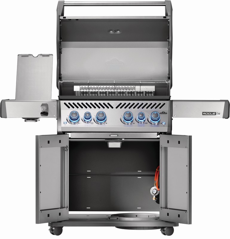 Grill gazowy Napoleon Rogue Pro 625 RPS525RSIBPSS-2 wnętrze
